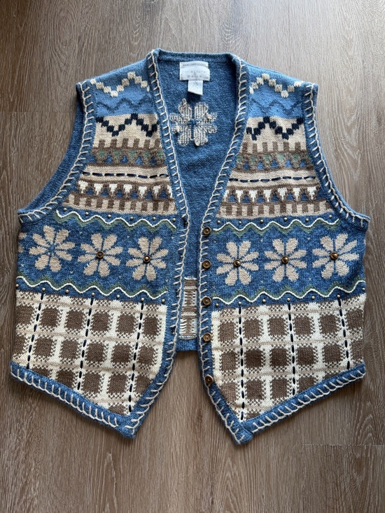 Vintage Tops - Blue Floral Patchwork Hand Embroidered Knit Vest